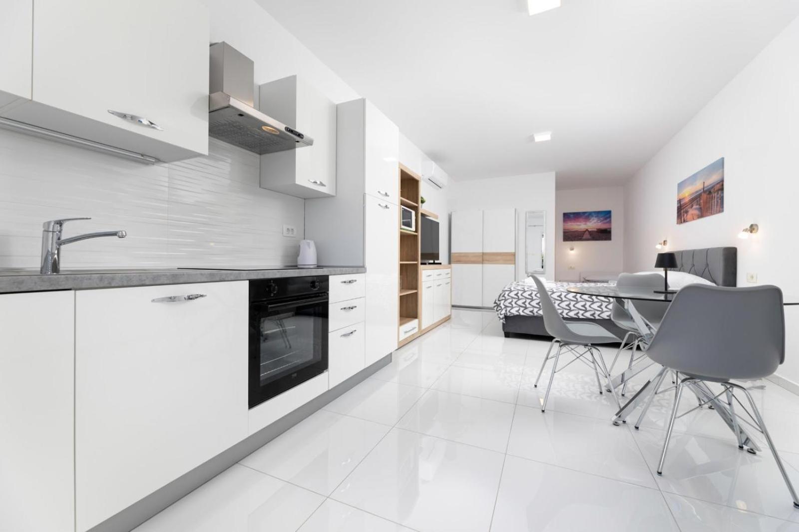 Apartments Jana Salatić Habitación foto